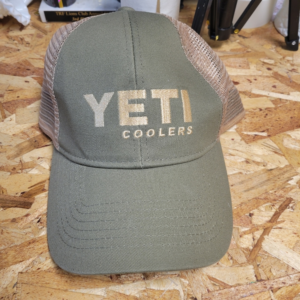 Yeti Coolers‎ Snapback Cap